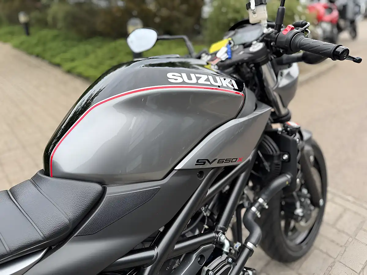 Used 2019 Suzuki SV650X AL8 Grey - Interior and Exterior details 12