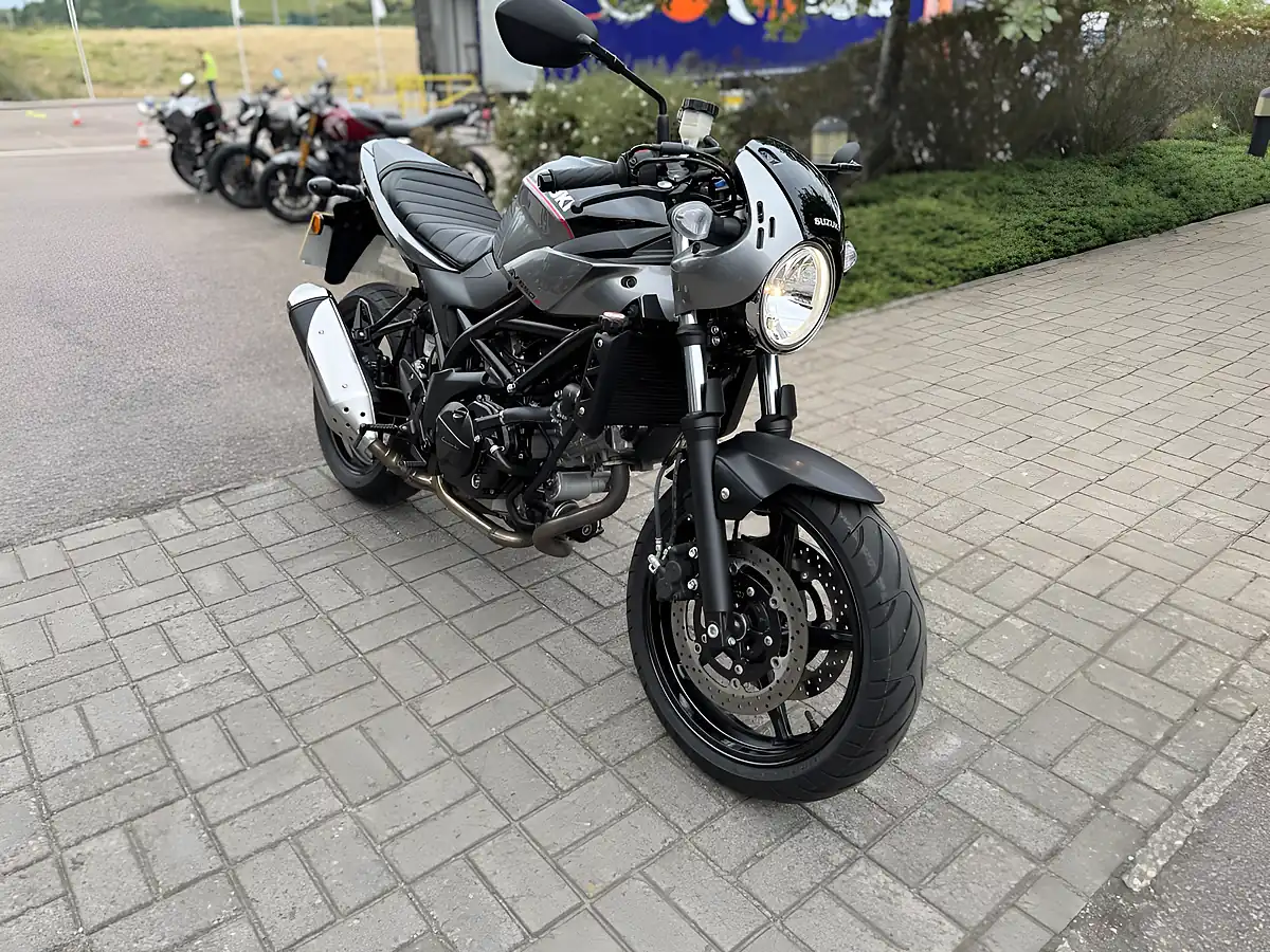Used 2019 Suzuki SV650X AL8 Grey - Interior and Exterior details 3
