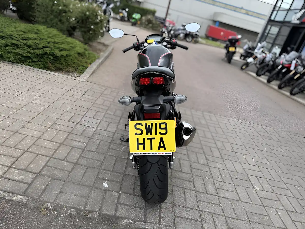 Used 2019 Suzuki SV650X AL8 Grey - Interior and Exterior details 8