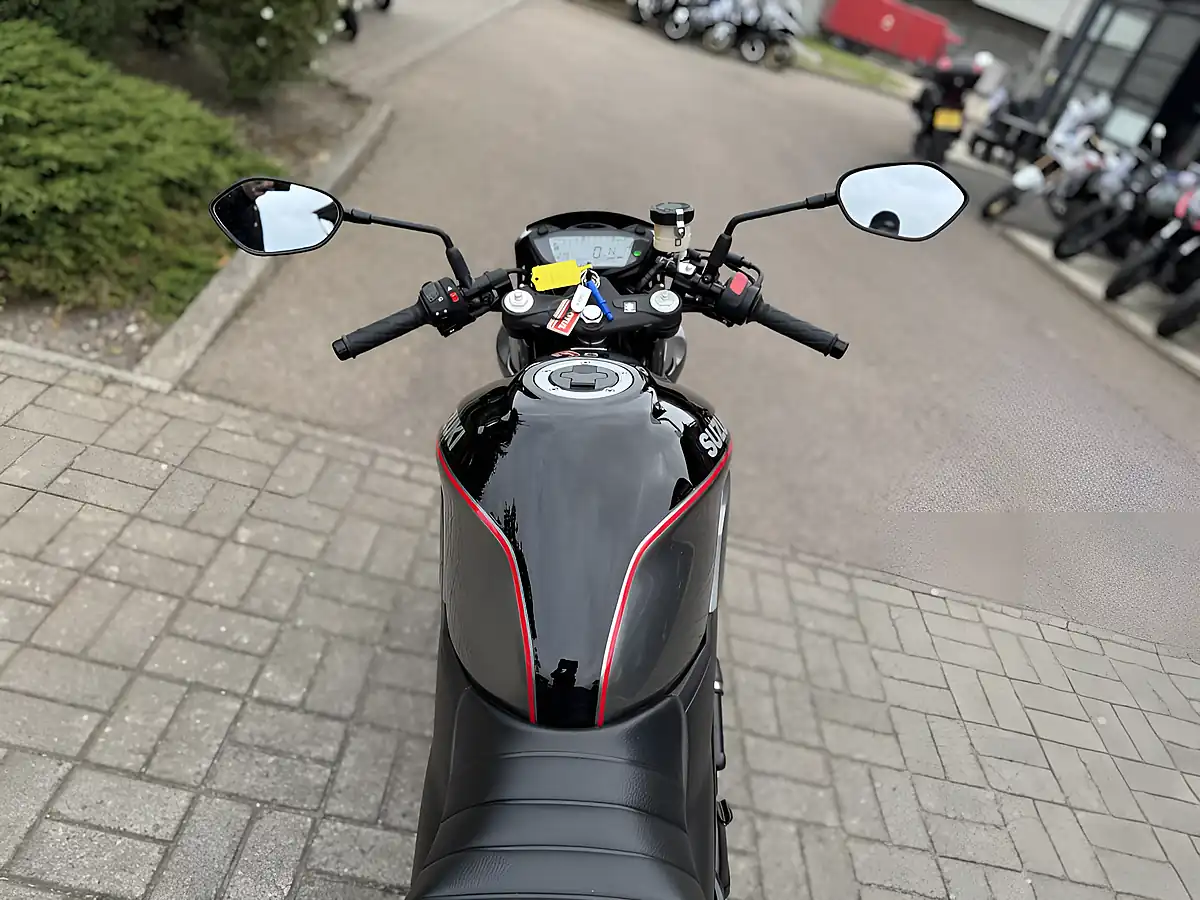 Used 2019 Suzuki SV650X AL8 Grey - Interior and Exterior details 9