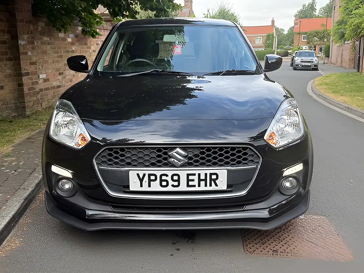 Used 2019 Suzuki Swift Attitude Black - Interior and Exterior details 16
