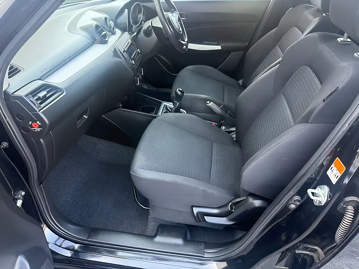 Used 2019 Suzuki Swift Attitude Black - Interior and Exterior details 10