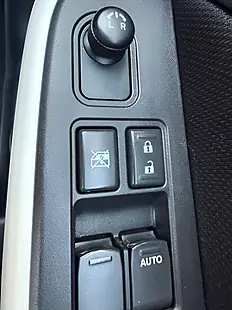 Used 2019 Suzuki Swift Attitude Black - Interior and Exterior details 17