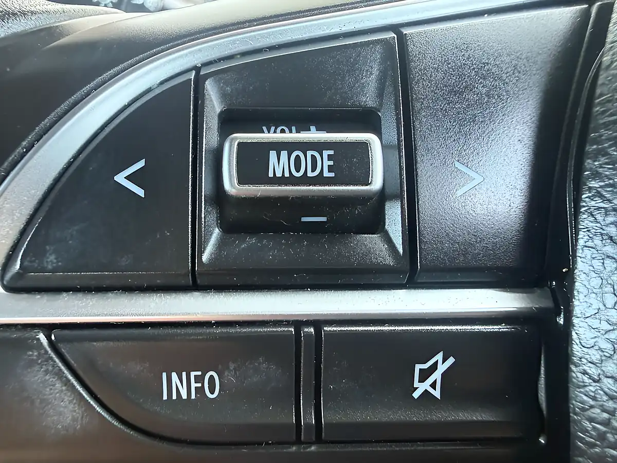 Used 2019 Suzuki Swift Attitude Black - Interior and Exterior details 19
