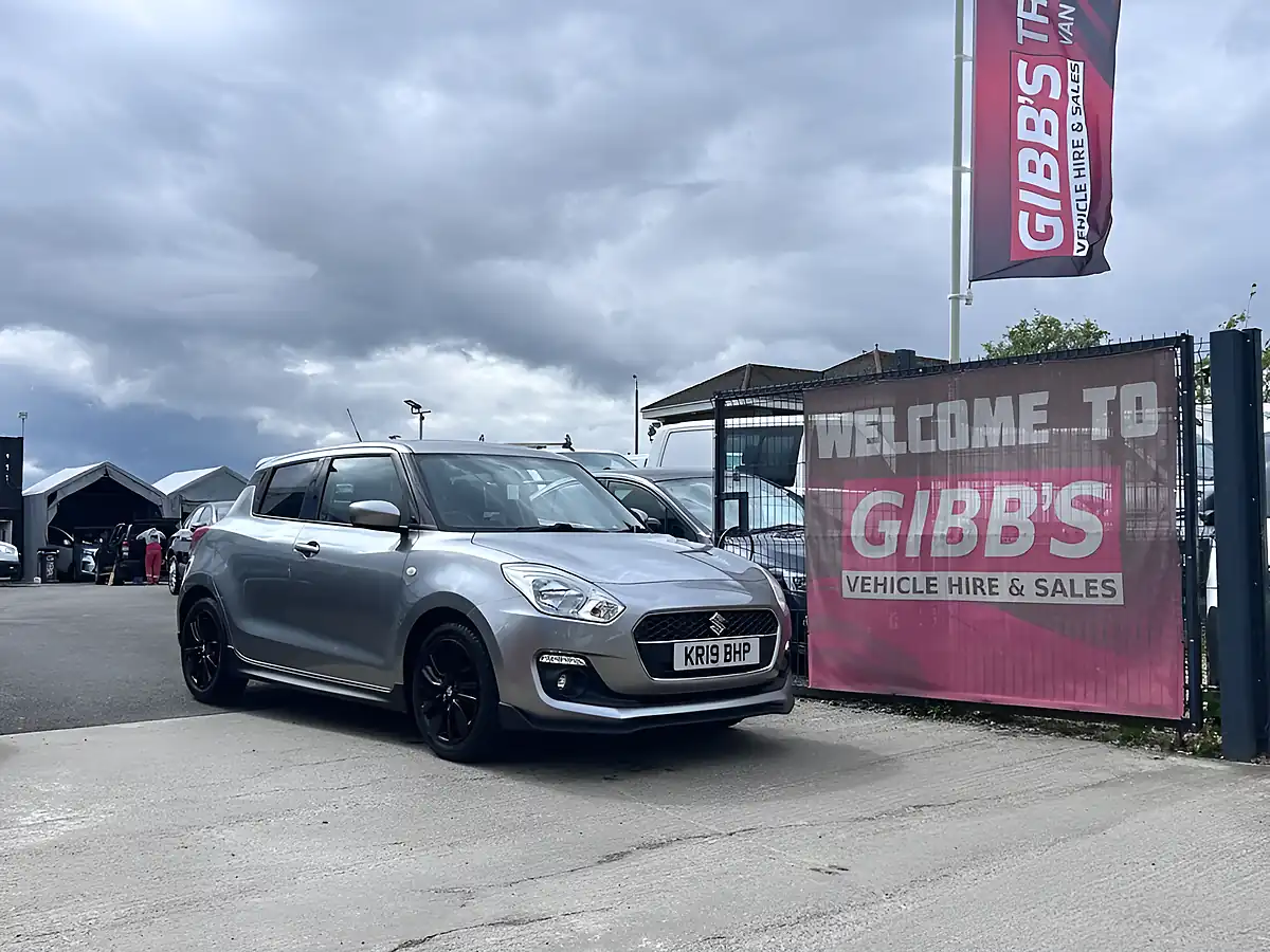 Used 2019 Suzuki Swift Attitude Silver - Front View