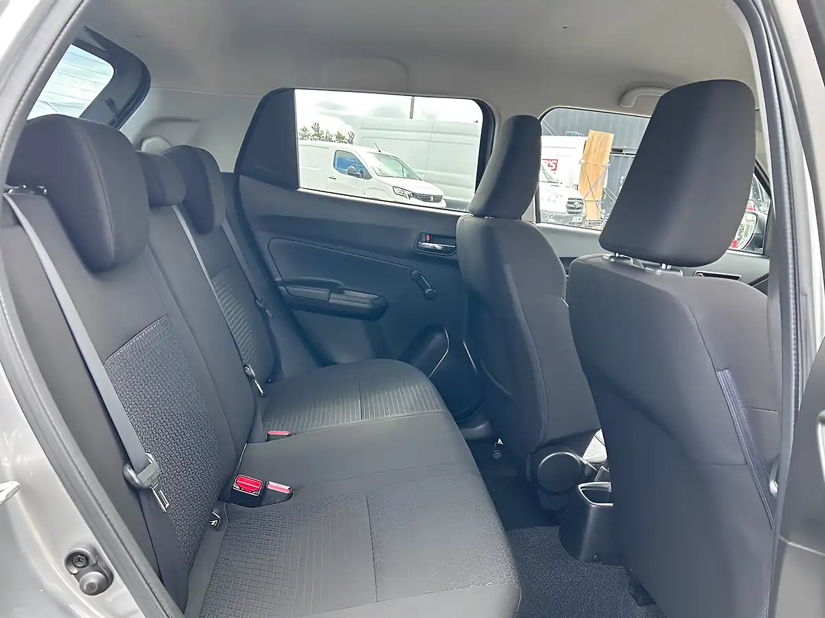 Used 2019 Suzuki Swift Attitude Silver - Interior and Exterior details 14