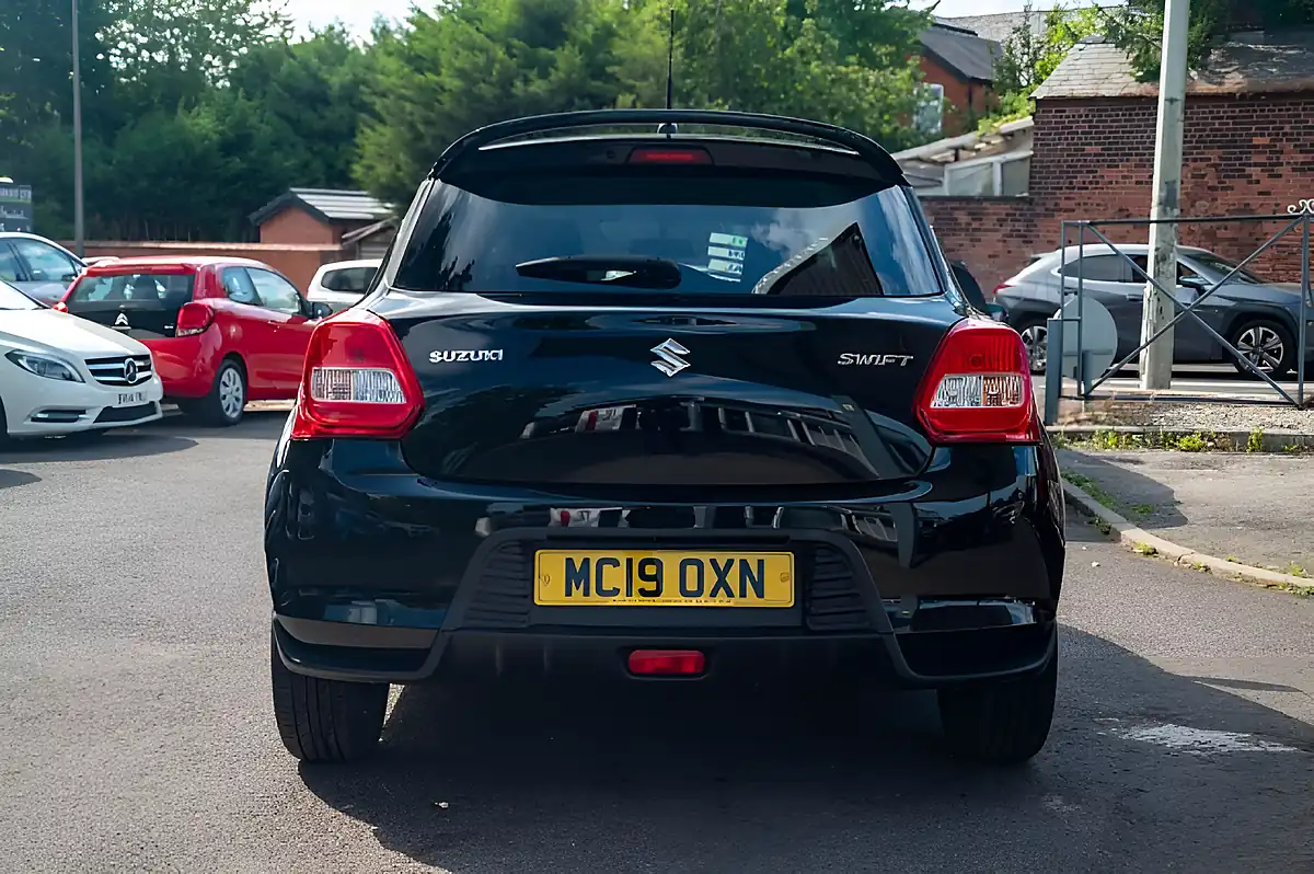 Used 2019 Suzuki Swift Attitude Super Black Pearl - Interior and Exterior details 7