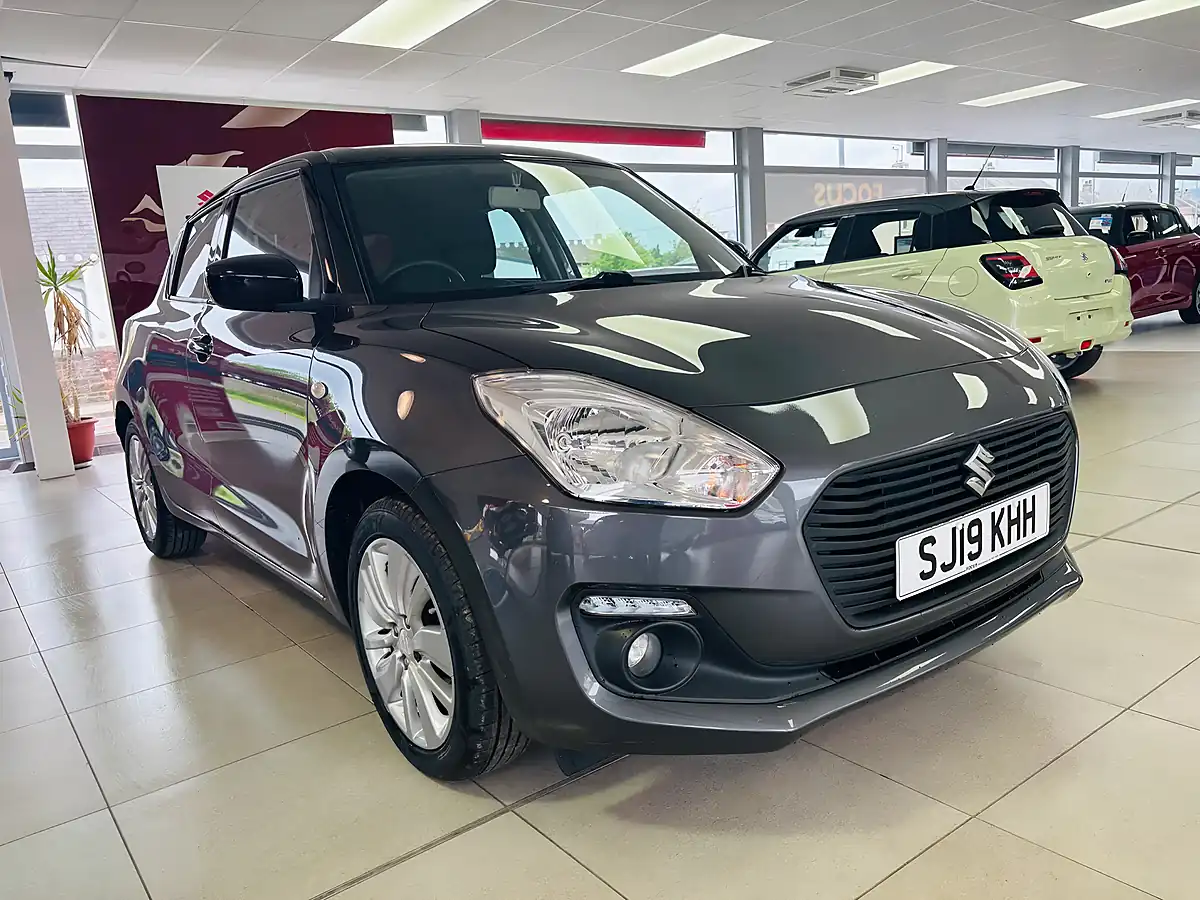 Used 2019 Suzuki Swift Sz-T Grey - Front View