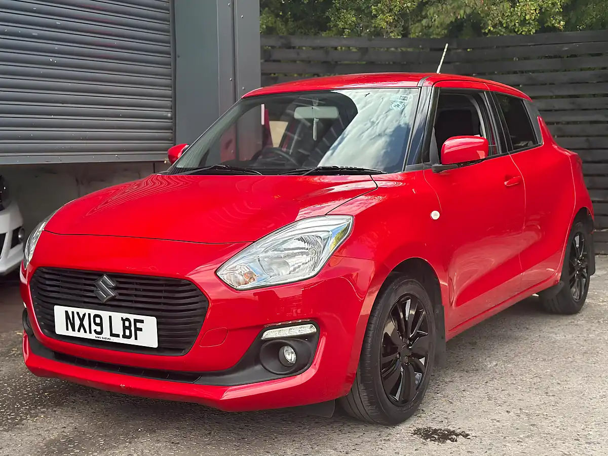 Used 2019 Suzuki Swift Sz-T Red - Interior and Exterior details 18