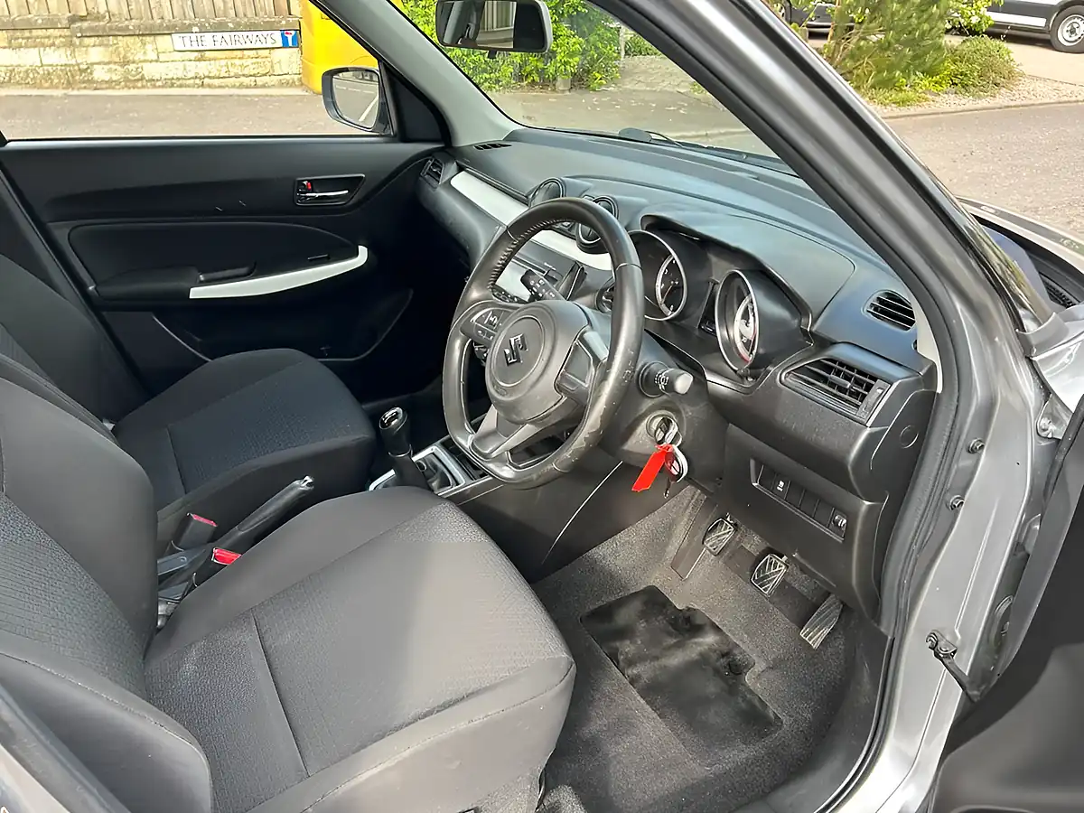 Used 2019 Suzuki Swift SZ3 Silver - Interior and Exterior details 8