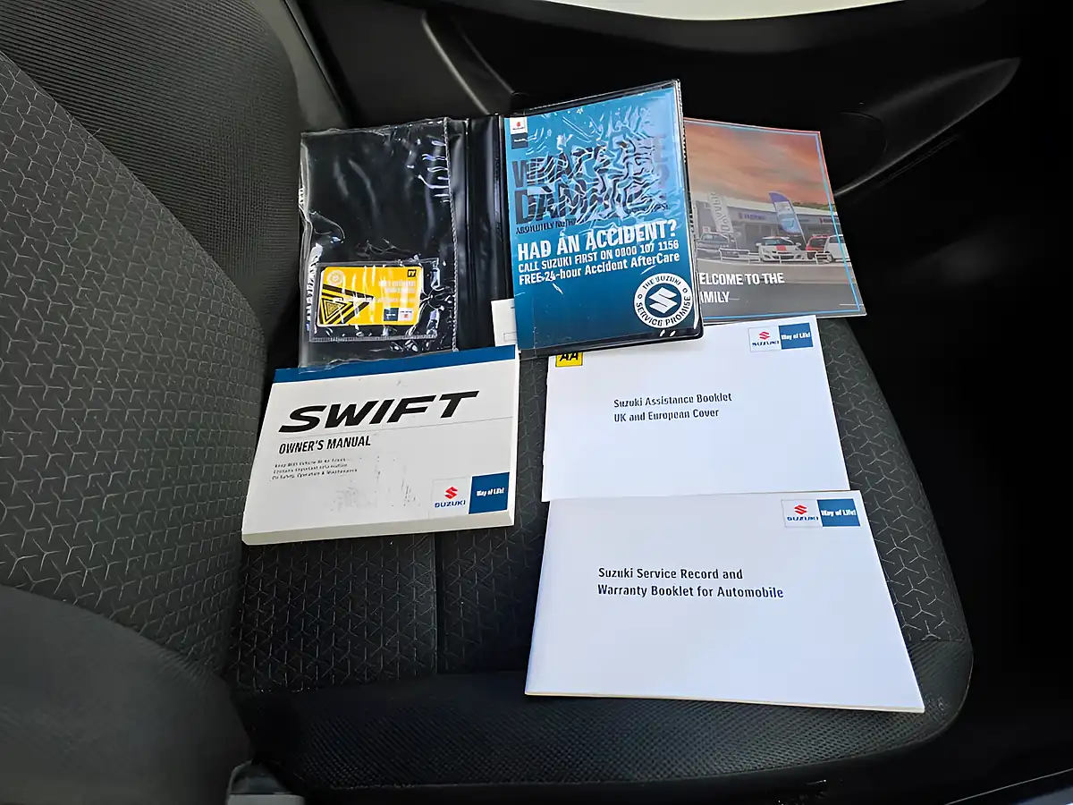 Used 2019 Suzuki Swift SZ5 Blue - Interior and Exterior details 20