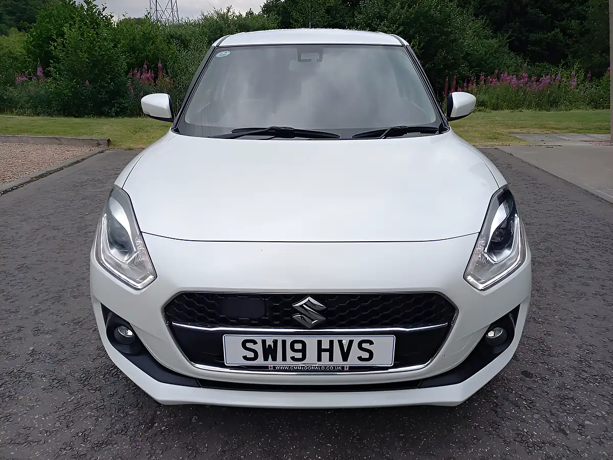 Used 2019 Suzuki Swift SZ5 White - Interior and Exterior details 2