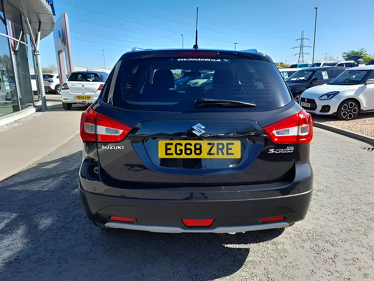 Used 2019 Suzuki SX4 S-Cross Sz-T Black - Interior and Exterior details 6