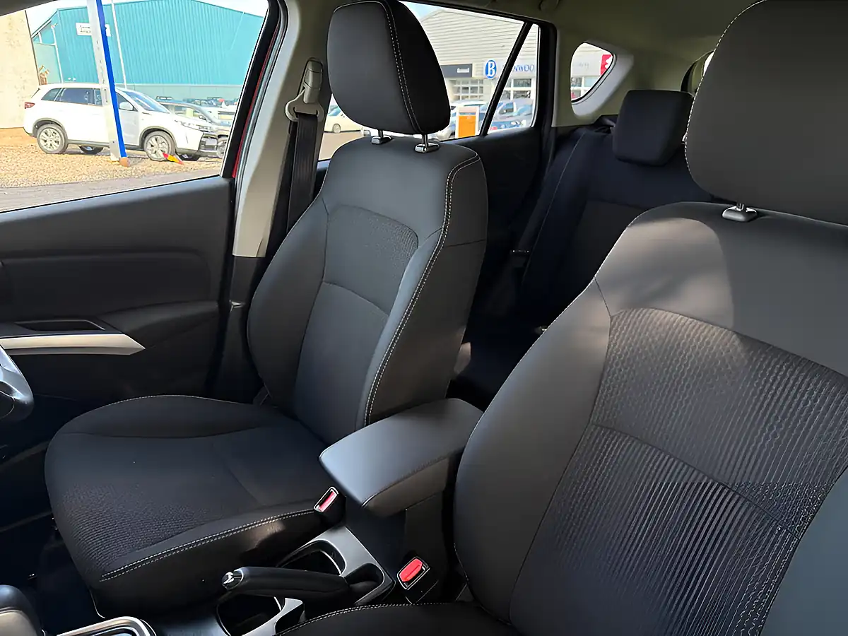 Used 2019 Suzuki SX4 S-Cross Sz-T Red - Interior and Exterior details 13