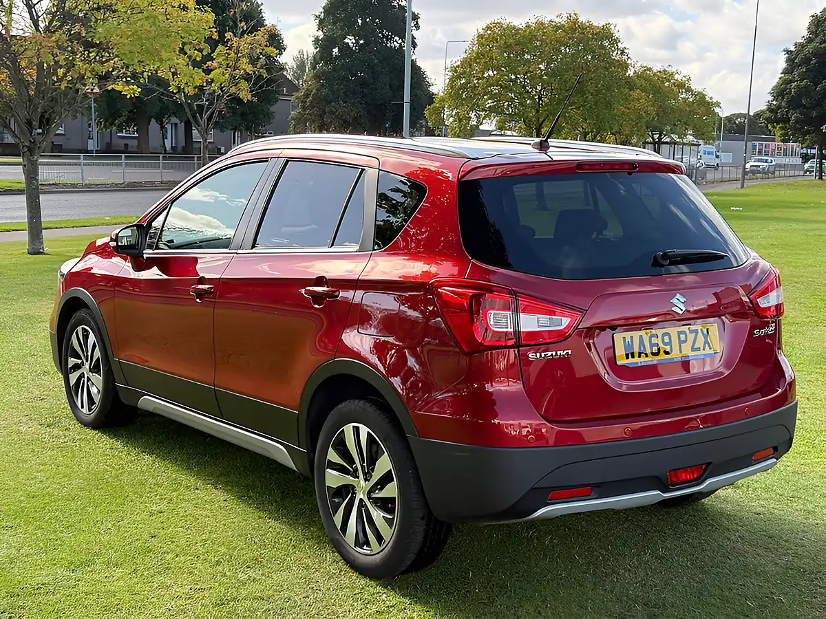 Used 2019 Suzuki SX4 S-Cross Sz-T Red - Interior and Exterior details 4