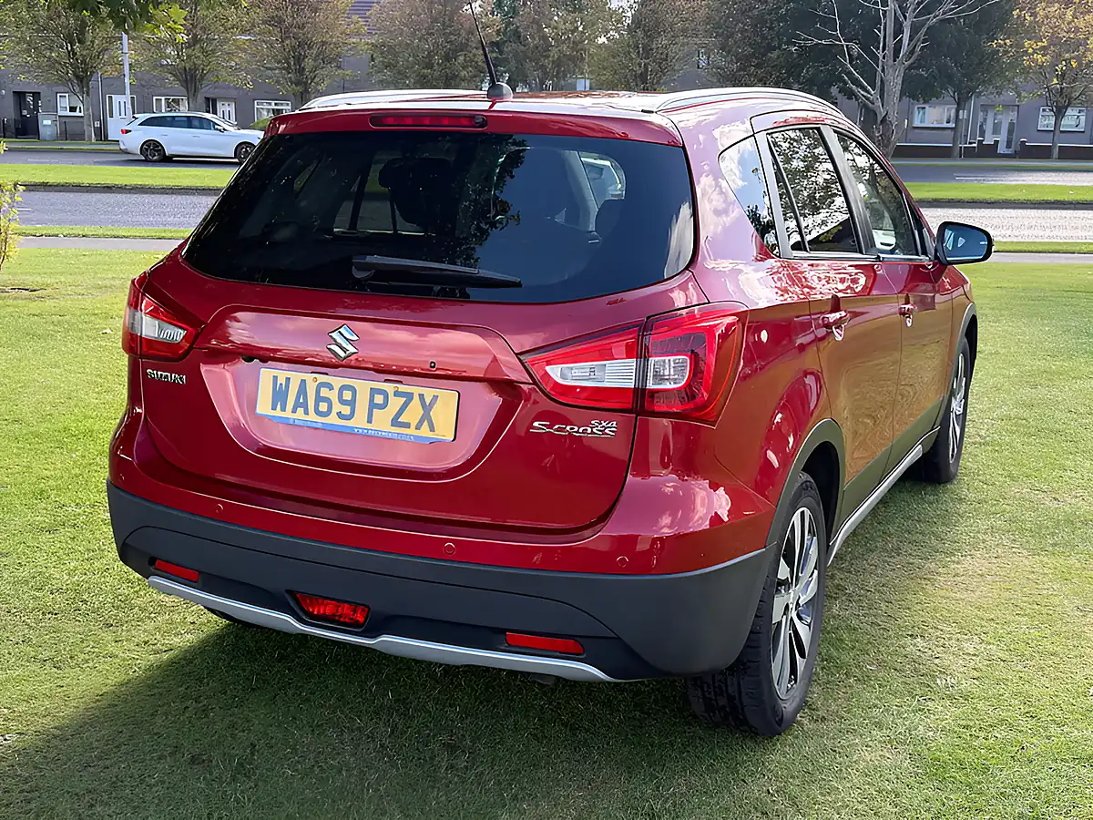 Used 2019 Suzuki SX4 S-Cross Sz-T Red - Interior and Exterior details 5