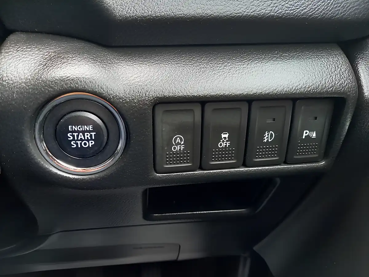 Used 2019 Suzuki SX4 S-Cross Sz-T White - Interior and Exterior details 14