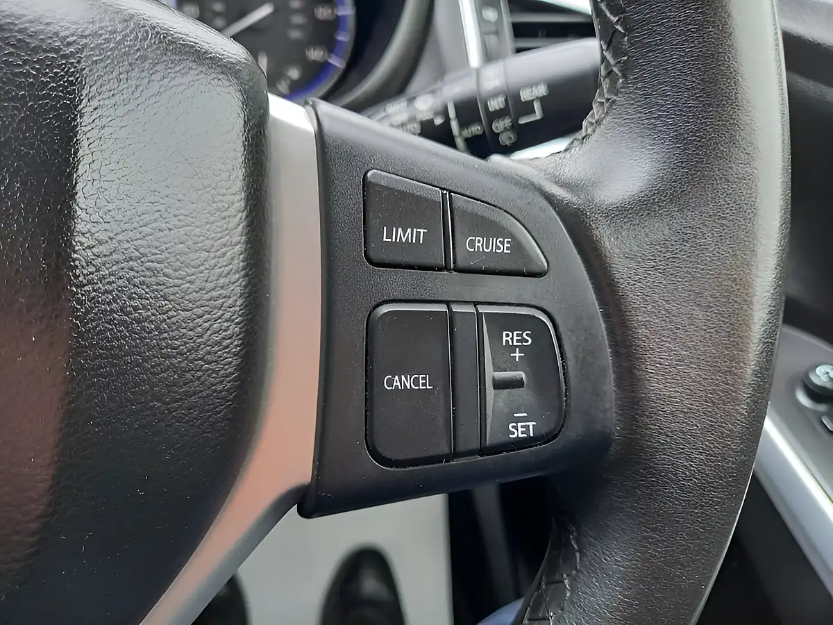 Used 2019 Suzuki SX4 S-Cross Sz-T White - Interior and Exterior details 15