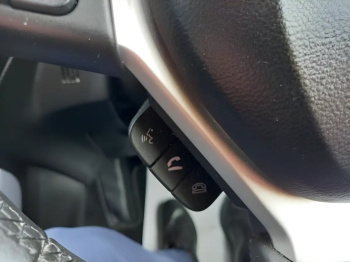 Used 2019 Suzuki SX4 S-Cross Sz-T White - Interior and Exterior details 16