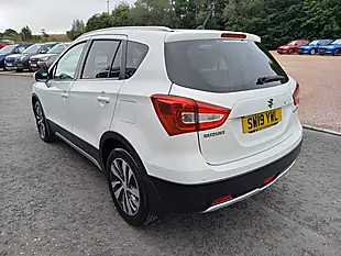 Used 2019 Suzuki SX4 S-Cross Sz-T White - Interior and Exterior details 5