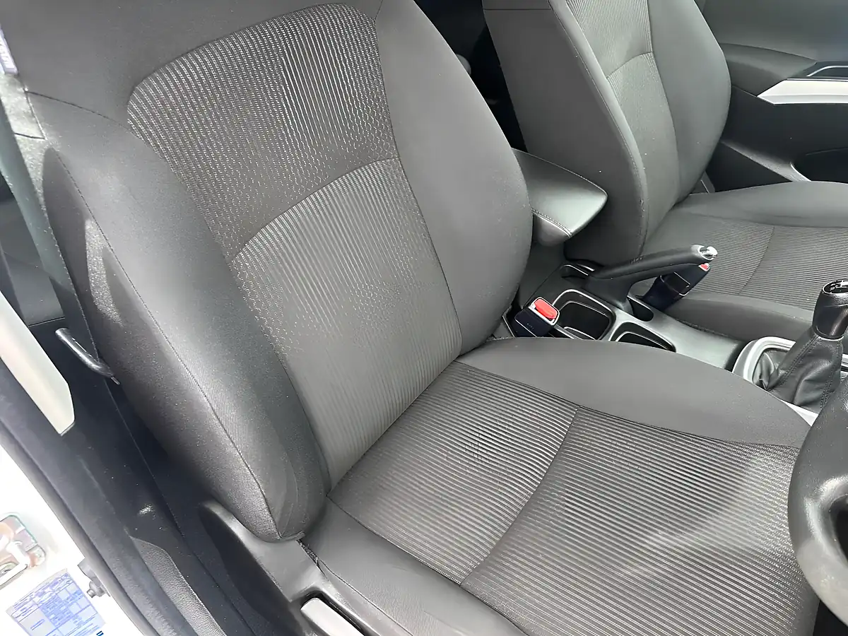 Used 2019 Suzuki SX4 S-Cross SZ4 White - Interior and Exterior details 14