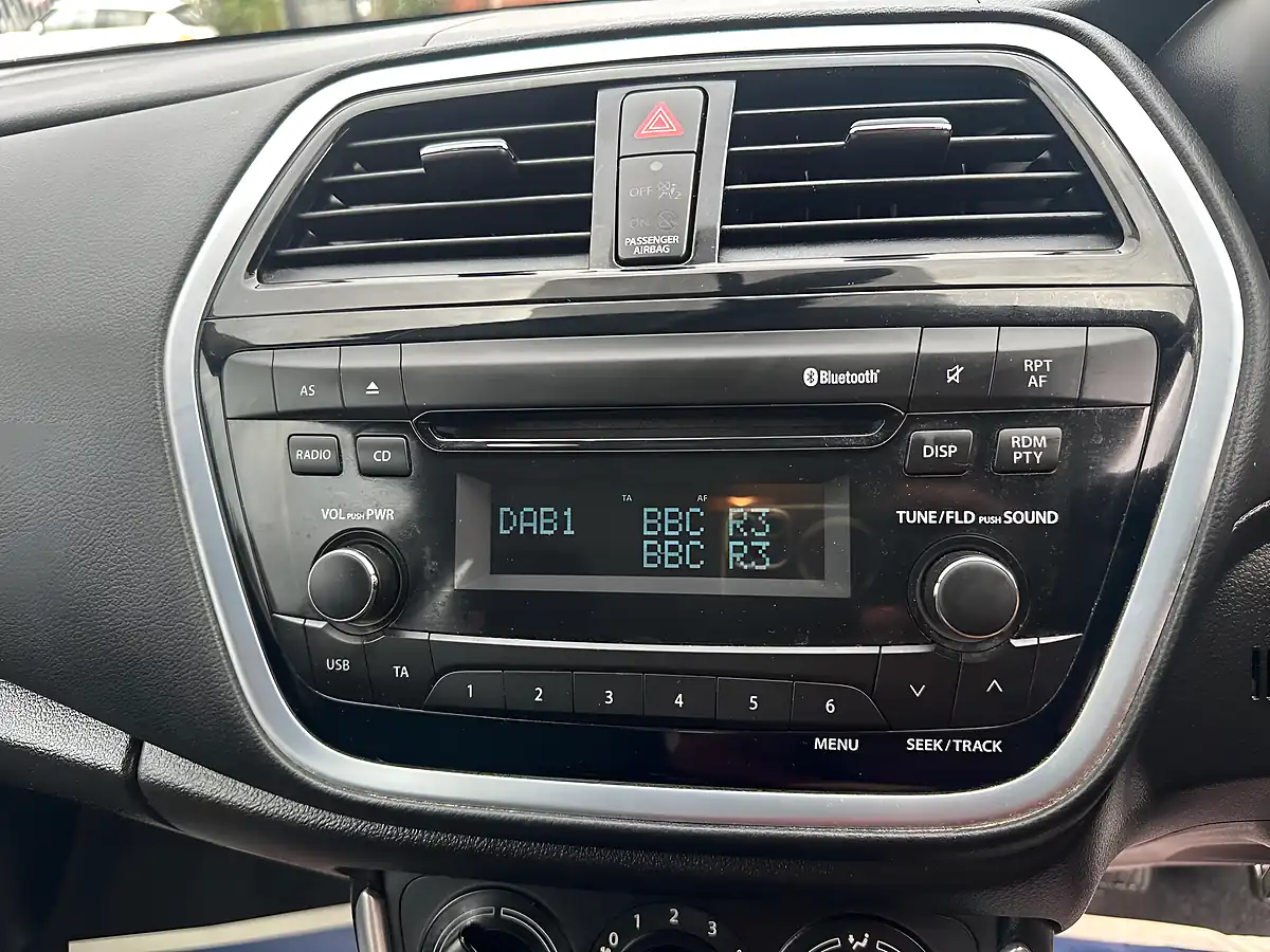 Used 2019 Suzuki SX4 S-Cross SZ4 White - Interior and Exterior details 16