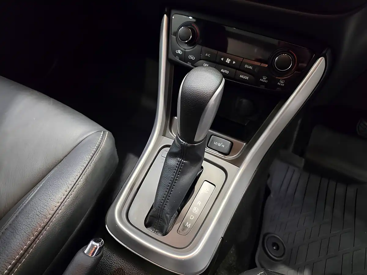 Used 2019 Suzuki Sx4 S-Cross SZ5 White - Interior and Exterior details 12