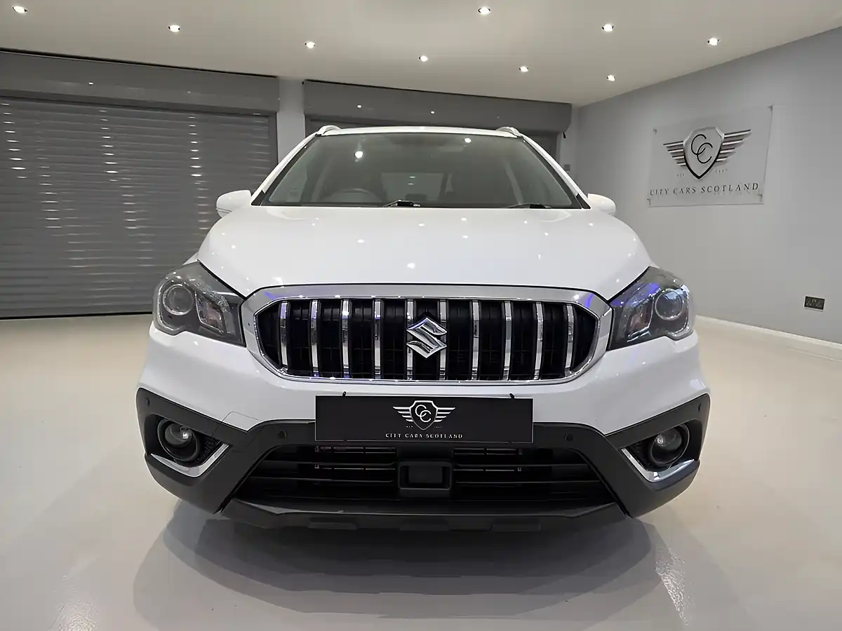 Used 2019 Suzuki Sx4 S-Cross SZ5 White - Interior and Exterior details 2