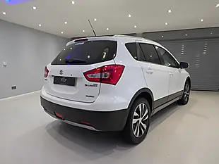 Used 2019 Suzuki Sx4 S-Cross SZ5 White - Interior and Exterior details 5