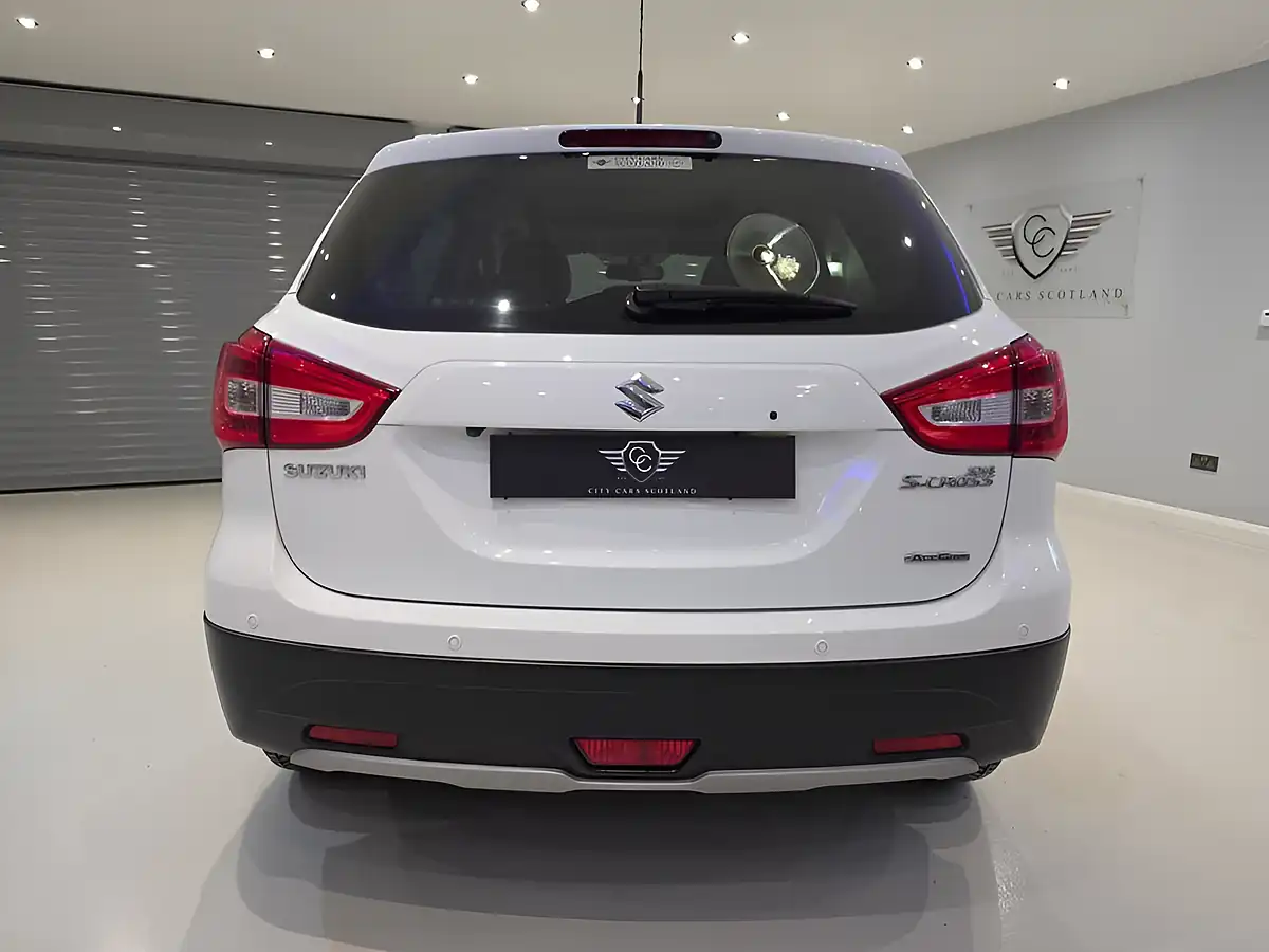 Used 2019 Suzuki Sx4 S-Cross SZ5 White - Interior and Exterior details 6