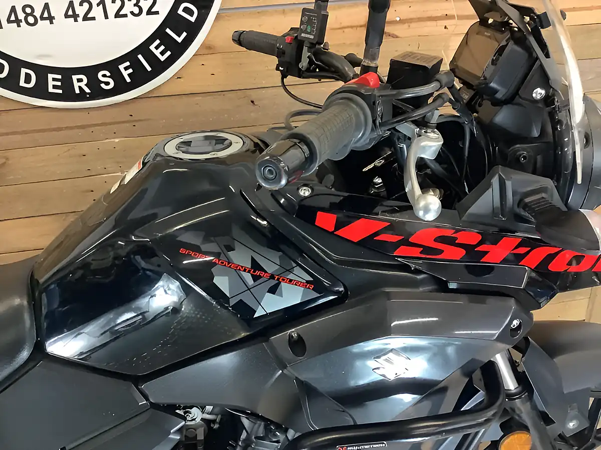 Used 2019 Suzuki V-Strom Black - Interior and Exterior details 11