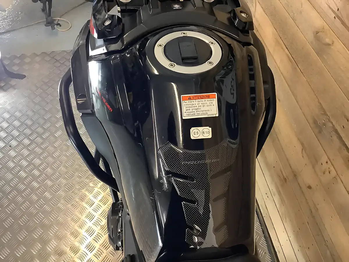 Used 2019 Suzuki V-Strom Black - Interior and Exterior details 13