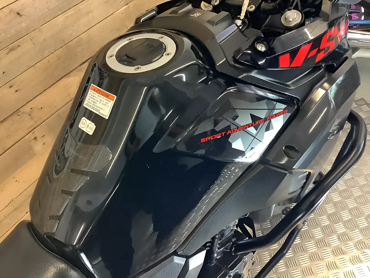 Used 2019 Suzuki V-Strom Black - Interior and Exterior details 8