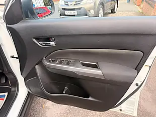 Used 2019 Suzuki Vitara Sz-T Allgrip White - Interior and Exterior details 15