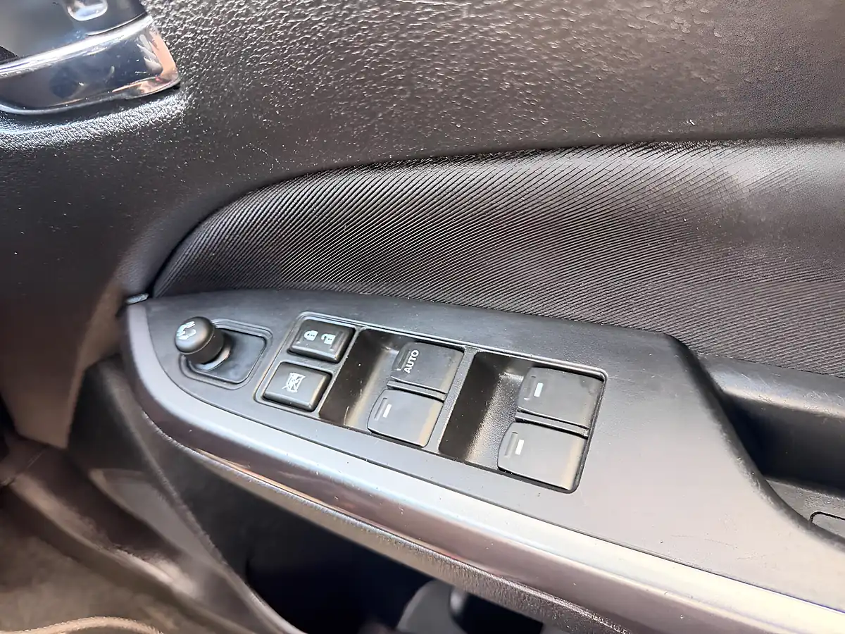 Used 2019 Suzuki Vitara Sz-T Allgrip White - Interior and Exterior details 18