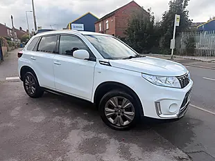 Used 2019 Suzuki Vitara Sz-T Allgrip White - Interior and Exterior details 3