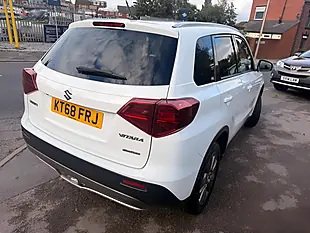 Used 2019 Suzuki Vitara Sz-T Allgrip White - Interior and Exterior details 4