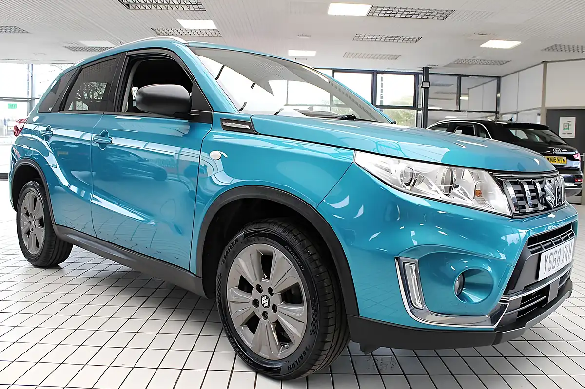 Used 2019 Suzuki Vitara Sz-T Atlantis Turquoise Pearl - Interior and Exterior details 10