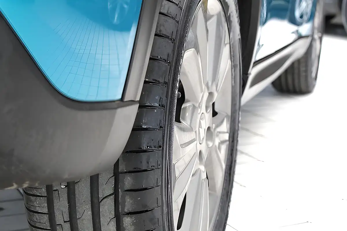 Used 2019 Suzuki Vitara Sz-T Atlantis Turquoise Pearl - Interior and Exterior details 16