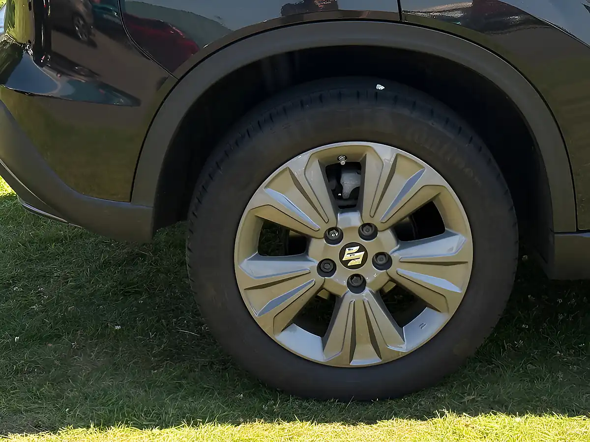 Used 2019 Suzuki Vitara Sz-T Black - Interior and Exterior details 10