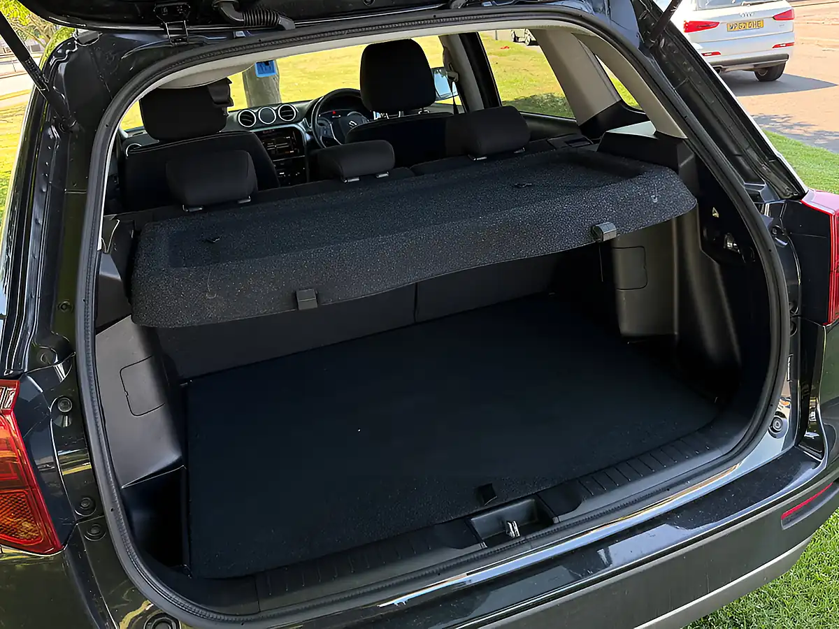 Used 2019 Suzuki Vitara Sz-T Black - Interior and Exterior details 14