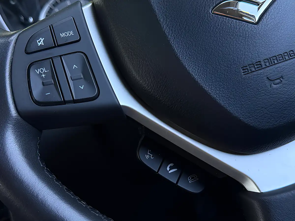 Used 2019 Suzuki Vitara Sz-T Black - Interior and Exterior details 17
