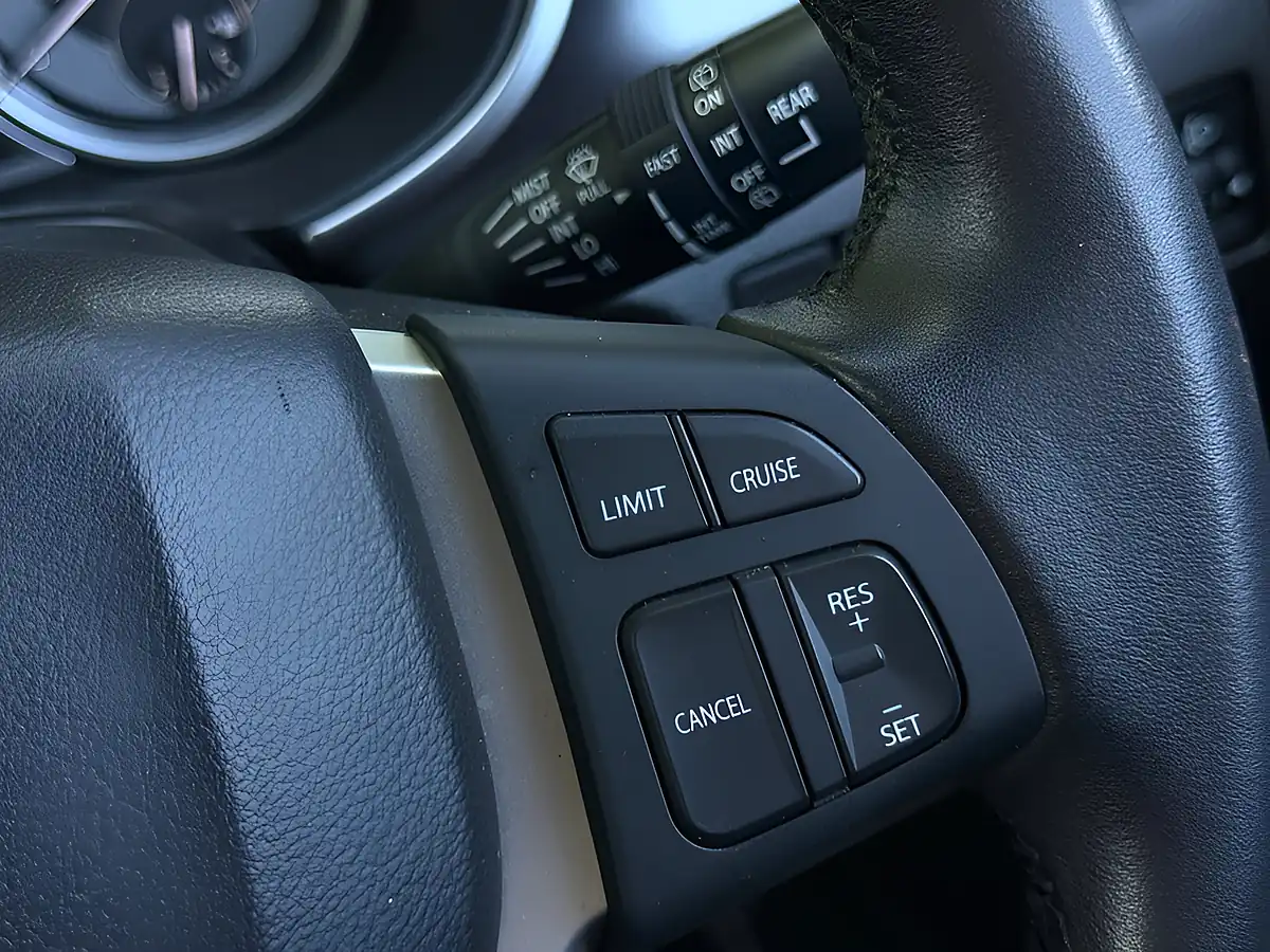 Used 2019 Suzuki Vitara Sz-T Black - Interior and Exterior details 18