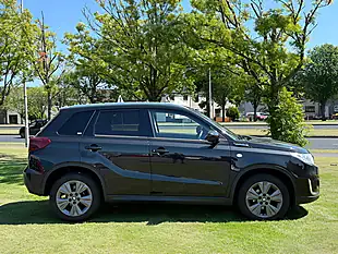 Used 2019 Suzuki Vitara Sz-T Black - Interior and Exterior details 8