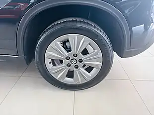 Used 2019 Suzuki Vitara Sz-T Black - Interior and Exterior details 11