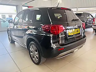 Used 2019 Suzuki Vitara Sz-T Black - Interior and Exterior details 4
