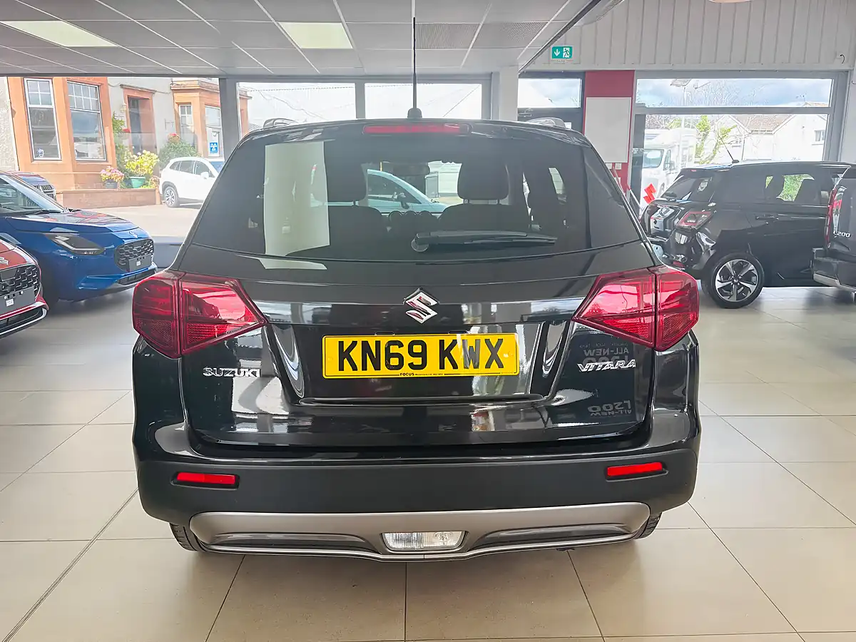 Used 2019 Suzuki Vitara Sz-T Black - Interior and Exterior details 7