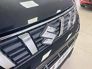 Used 2019 Suzuki Vitara Sz-T Black - Interior and Exterior details 10
