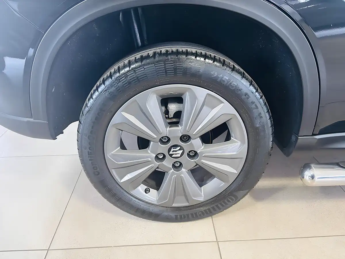 Used 2019 Suzuki Vitara Sz-T Black - Interior and Exterior details 14