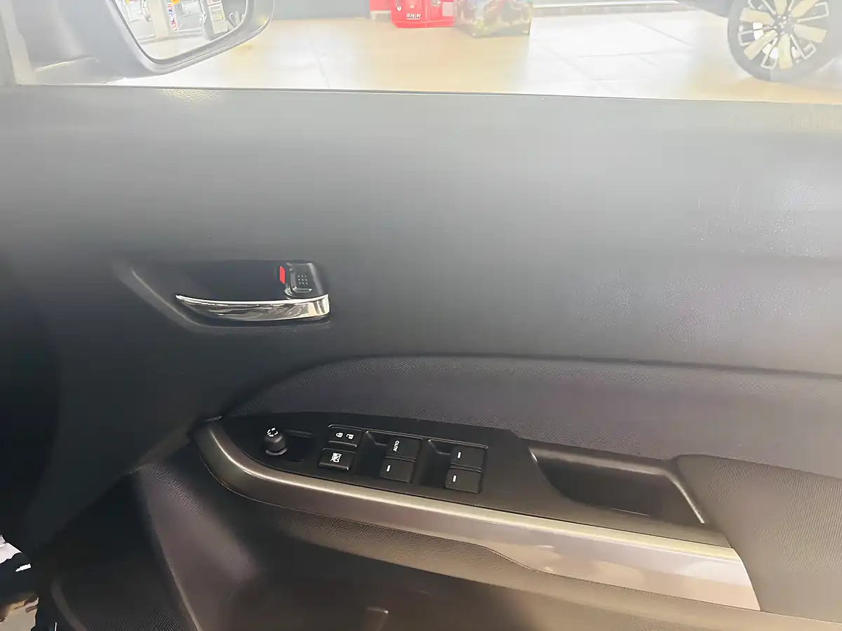 Used 2019 Suzuki Vitara Sz-T Black - Interior and Exterior details 15